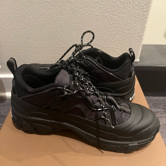 authentic Burberry low top Arthur sneakers Men - Picture 5 of 8